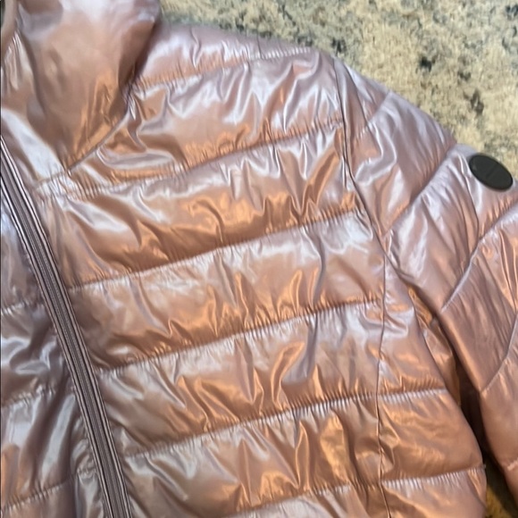 Andrew Marc Metallic Purple Reversible Puffer Jacket with Quilted Design - Picture 4 of 11